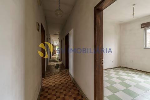 Moradia Devoluta T7+4 Venda em Carrazeda de Ansiães,Carrazeda de Ansiães