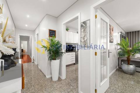 Apartamento T3 Venda em Ermesinde,Valongo