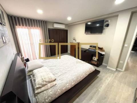 Apartamento T3 em Tamel (S. Veríssimo) com garagem fechada!