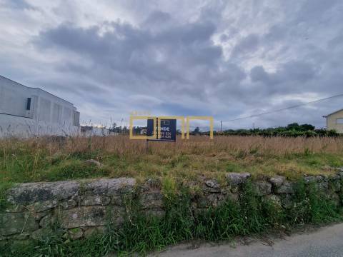 Terreno à venda em Perelhal