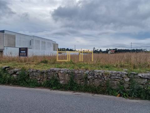 Terreno à venda em Perelhal