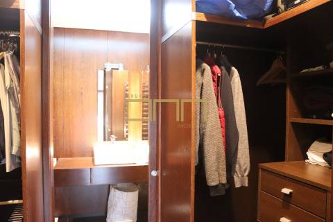 Moradia em banda com piscina