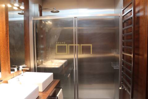 Moradia em banda com piscina