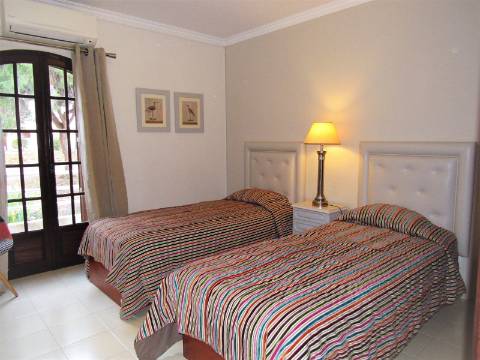 Moradia de quatro quartos, Vilamoura, Algarve, Portugal,