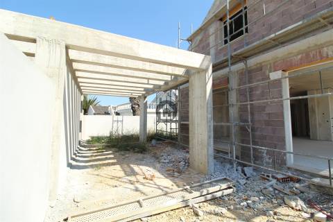 Moradia moderna, T3, a 10 minutos de Caldas da Rainha e Óbidos