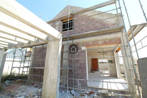 Moradia moderna, T3, a 10 minutos de Caldas da Rainha e Óbidos