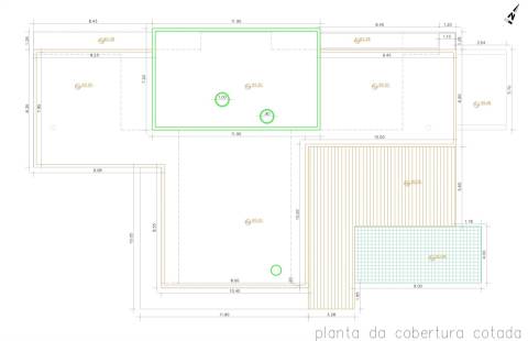 Moradia de autor, no campo junto ao Mar da costa oeste