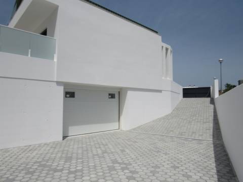 Moradia T4 Venda em Santa Maria, São Pedro e Sobral da Lagoa,Óbidos
