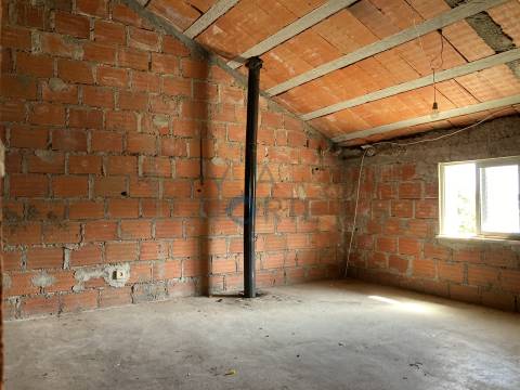 Moradia Isolada T3+4 Venda em Sambade,Alfandega da Fé