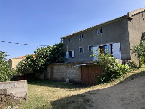 Moradia Isolada T3+4 Venda em Sambade,Alfandega da Fé