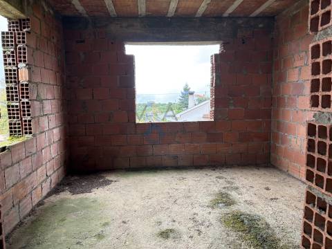 Moradia Isolada T4 Venda em Castro Vicente,Mogadouro