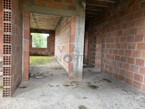 Moradia Isolada T4 Venda em Castro Vicente,Mogadouro