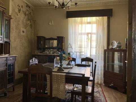 Moradia para Restaurar T5 Venda em Vilar Chão,Alfândega da Fé