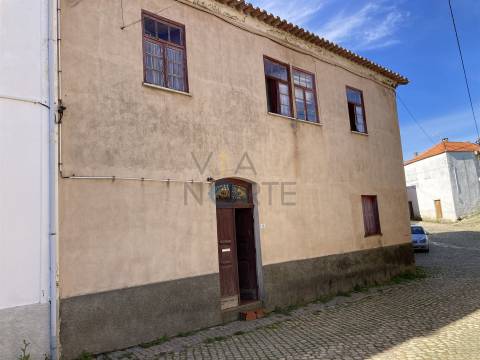 Moradia para Restaurar T5 Venda em Vilar Chão,Alfândega da Fé