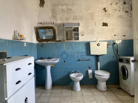 Moradia para Restaurar T5 Venda em Vilar Chão,Alfândega da Fé