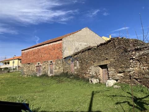 Moradia para Restaurar T5 Venda em Vilar Chão,Alfândega da Fé