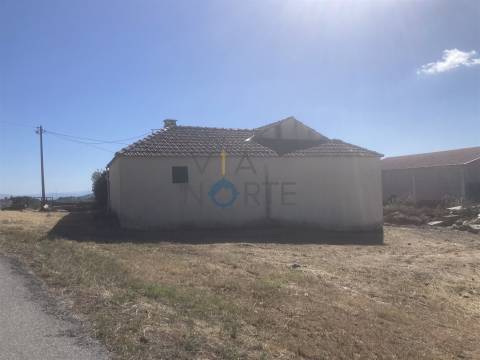 Moradia T4 Venda em Fonte Longa,Carrazeda de Ansiães