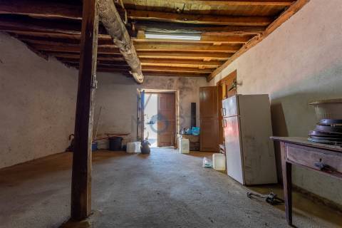 Moradia Rústica T7 Venda em Castro Vicente,Mogadouro