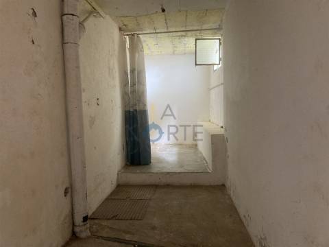 Moradia para Restaurar T2 Venda em Alfândega da Fé,Alfândega da Fé