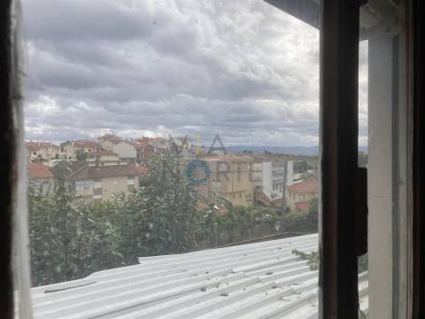 Moradia para Restaurar T2 Venda em Alfândega da Fé,Alfândega da Fé