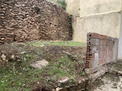 Moradia para Restaurar T2 Venda em Alfândega da Fé,Alfândega da Fé