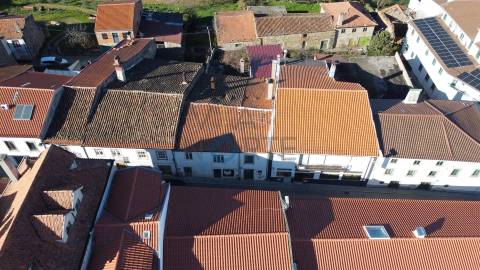 Moradia Devoluta T6 Venda em Mogadouro, Valverde, Vale de Porco e Vilar de Rei,Mogadouro