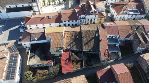 Moradia Devoluta T6 Venda em Mogadouro, Valverde, Vale de Porco e Vilar de Rei,Mogadouro