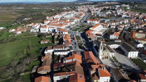 Moradia Devoluta T6 Venda em Mogadouro, Valverde, Vale de Porco e Vilar de Rei,Mogadouro