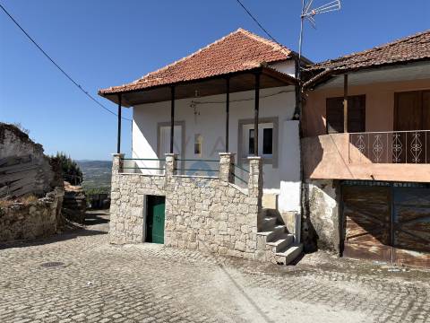 Moradia para Restaurar T2+1 Venda em Vilares de Vilariça,Alfândega da Fé