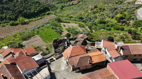 Moradia para Restaurar T2+1 Venda em Vilares de Vilariça,Alfândega da Fé