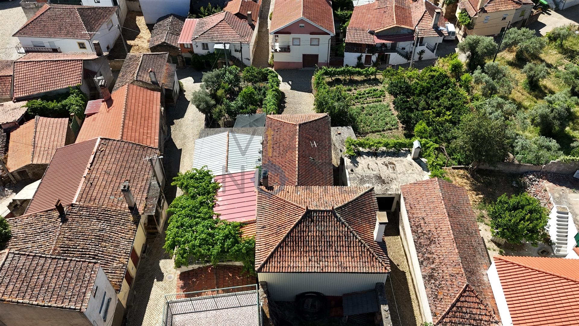 Moradia T3 Venda em Eucisia, Gouveia e Valverde,Alfândega da Fé