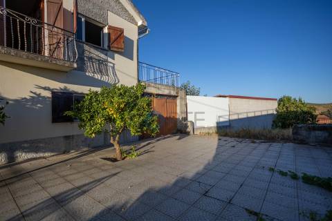 Moradia T3 Venda em Vilar Chão,Alfândega da Fé