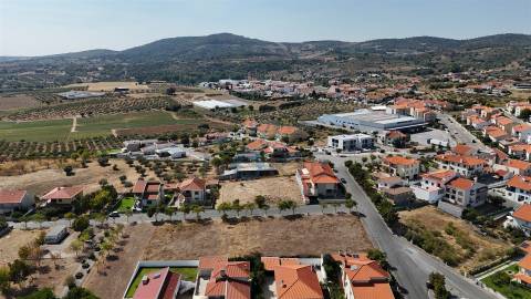 Lote de Terreno  Venda em Macedo de Cavaleiros,Macedo de Cavaleiros