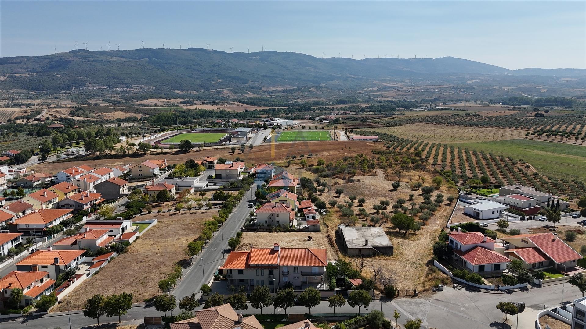 Lote de Terreno  Venda em Macedo de Cavaleiros,Macedo de Cavaleiros