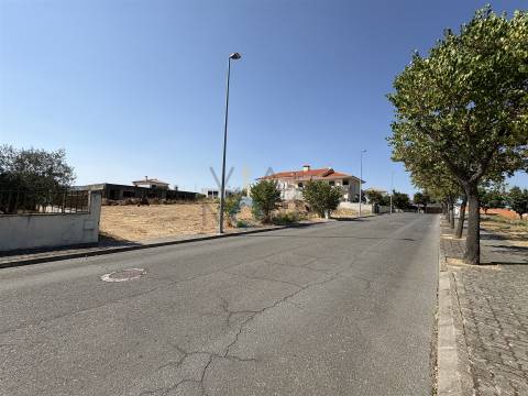 Lote de Terreno  Venda em Macedo de Cavaleiros,Macedo de Cavaleiros