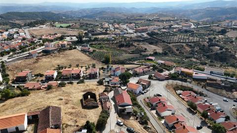 Moradia para Restaurar T2 Venda em Alfândega da Fé,Alfândega da Fé