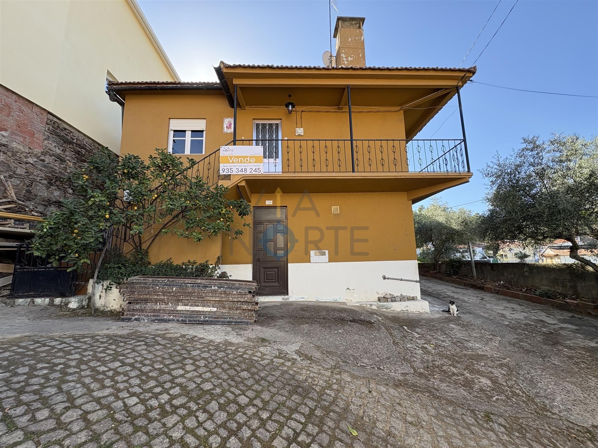 Moradia Rústica T2 Venda em Ferradosa e Sendim da Serra,Alfândega da Fé