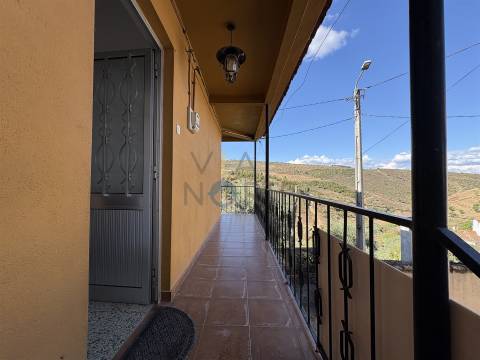 Moradia Rústica T2 Venda em Ferradosa e Sendim da Serra,Alfândega da Fé