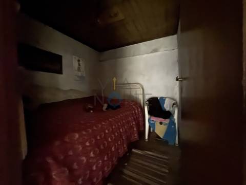 Moradia Devoluta T1 Venda em Alfândega da Fé,Alfândega da Fé