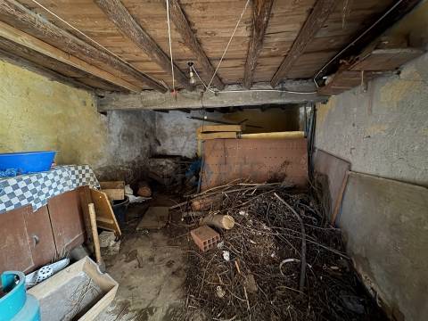 Moradia Devoluta T1 Venda em Alfândega da Fé,Alfândega da Fé