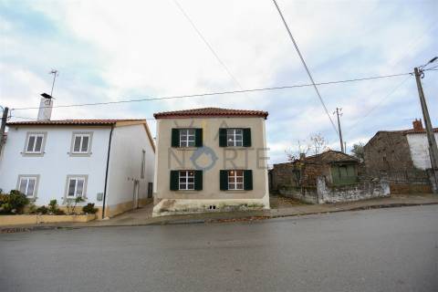 Moradia T3 Venda em Peredo da Bemposta,Mogadouro