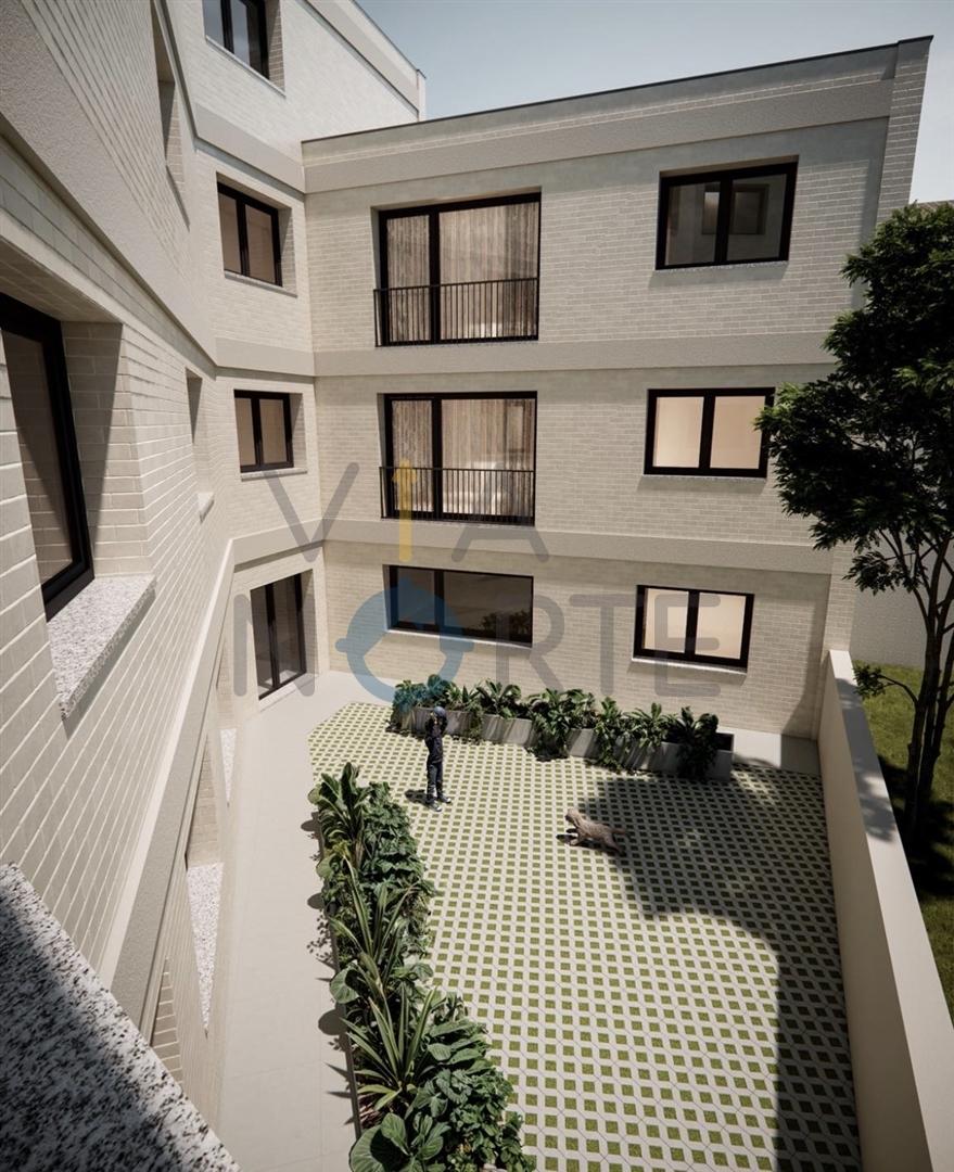 Apartamento T0 Venda em Sé, Santa Maria e Meixedo,Bragança