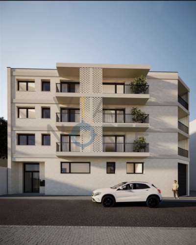 Apartamento T0 Venda em Sé, Santa Maria e Meixedo,Bragança