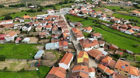 Moradia Devoluta T2 Venda em Vilar Chão,Alfândega da Fé