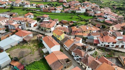 Moradia Devoluta T2 Venda em Vilar Chão,Alfândega da Fé
