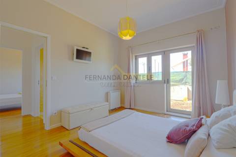 Moradia T4 a 850 metros da Praia da Madalena, em Vila Nova de Gaia!