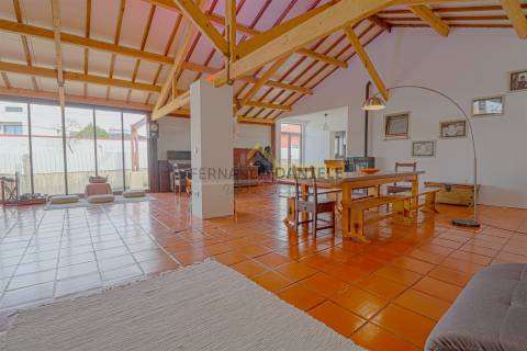 Moradia T4 a 850 metros da Praia da Madalena, em Vila Nova de Gaia!