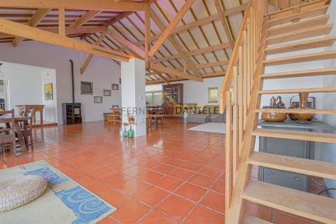 Moradia T4 a 850 metros da Praia da Madalena, em Vila Nova de Gaia!