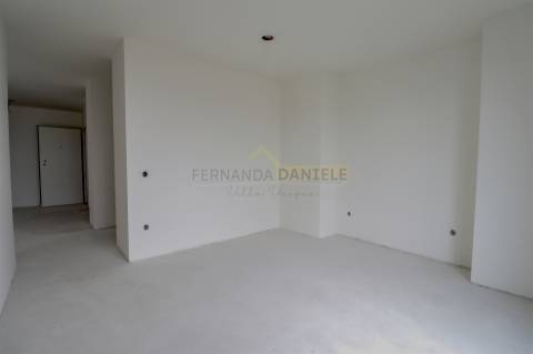 Magnífica cobertura T4,  Condomínio Feira’s Prime