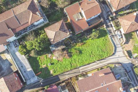 Moradia para restaurar em Cucujães